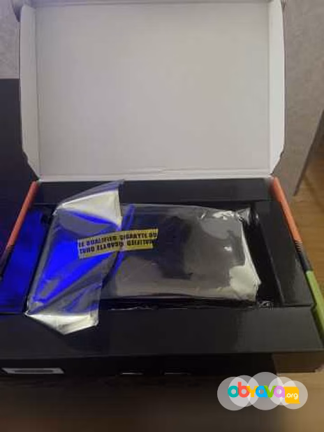 Продам: новая gigabyte GeForce RTX 5060 windforc