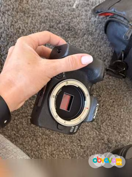 Продам: Canon eos R10 kit 18-150+ 28мм