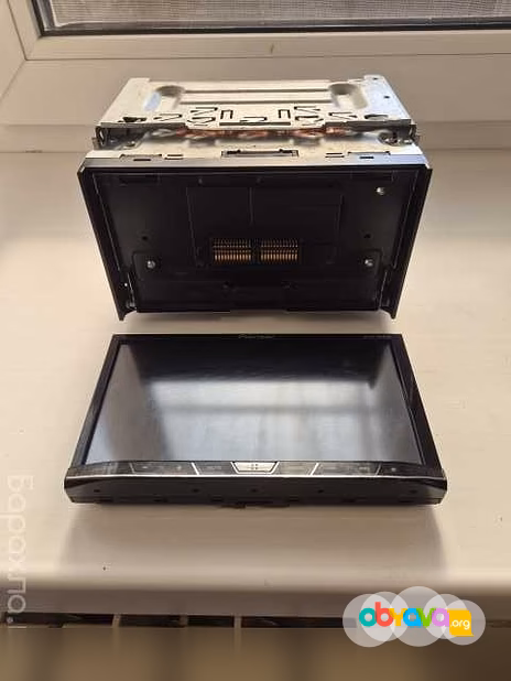 Продам: автомагнитолу Pioneer AVH8600BT в Шахтах