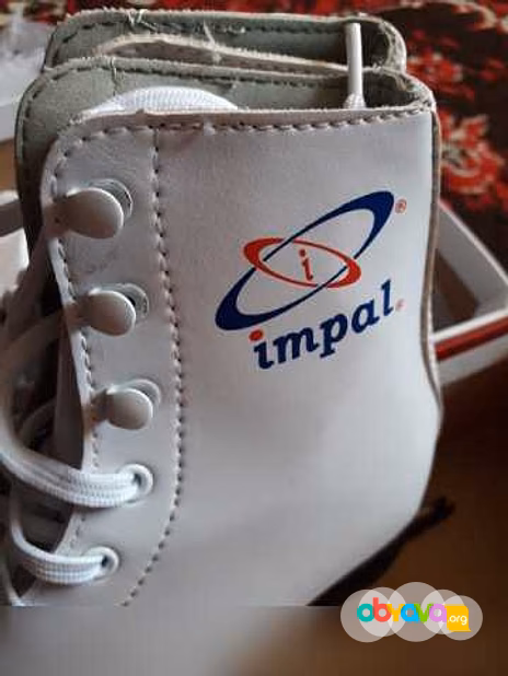 Продам: детские фигурные коньки Impal Figure в Москве