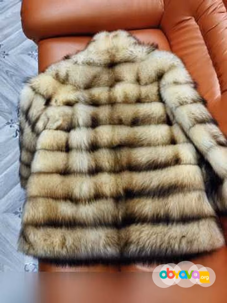 Продам: шуба из меха семейства куньих новая