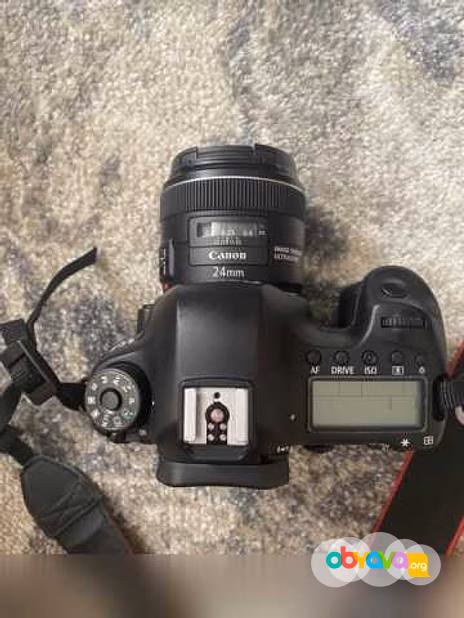 Продам: фотоаппарат Canon 6d + объектив