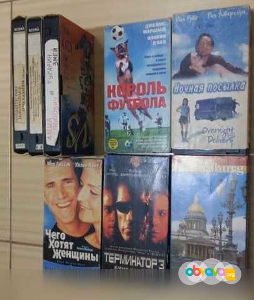 Продам: видеокассеты с фильмами и мультфильмами