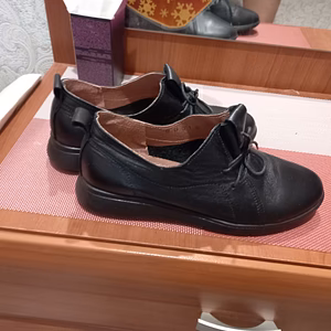 Продаются женские туфли
