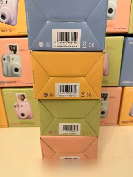 Продам: Fujifilm instax mini 12 новый